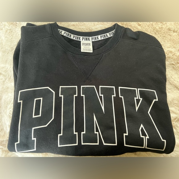 VS PINK OVERSIZED SWEATER - Picture 1 of 3